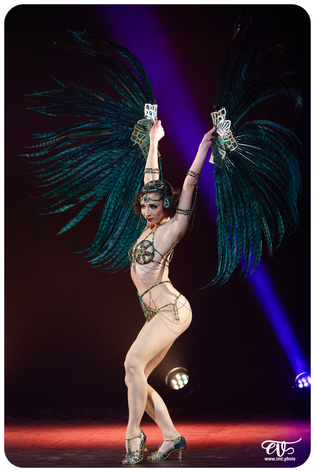 CABARET CANAILLE (LE BURLESQUE KLUB)